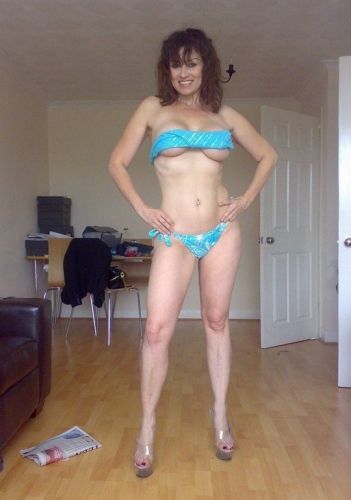 Кира индивидуалка Питера у метро Проспект Большевиков элитные индивидуалки спб